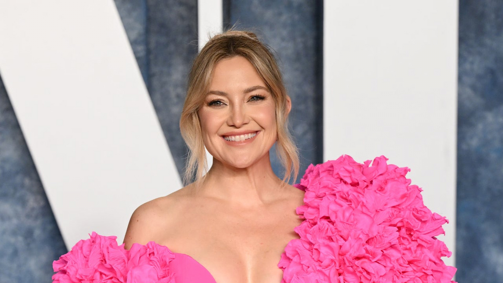BEVERLY HILLS, CALIFORNIA - MARCH 12: Kate Hudson attends the 2023 Vanity Fair Oscar Party hosted by Radhika Jones at Wallis Annenberg Center for the Performing Arts on March 12, 2023 in Beverly Hills, California. 