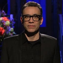 Fred Armisen Helps Honor David Bowie on 'Saturday Night Live'