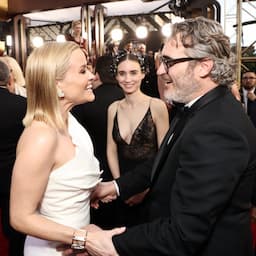 Reese Witherspoon and Joaquin Phoenix Have a 'Walk the Line' Reunion at Golden Globes 