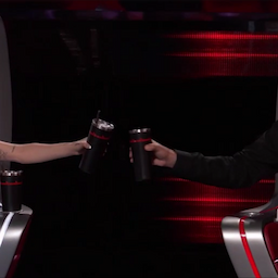 'The Voice': Ariana Grande and Blake Shelton Tease Kelly Clarkson With a Drinking Game