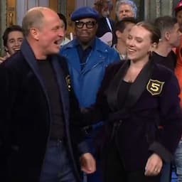 'SNL': Scarlett Johansson Presents Woody Harrelson His 5-Timers Jacket