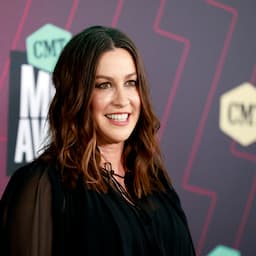 Alanis Morissette Reveals Plan to Ask Shania Twain for a Collab