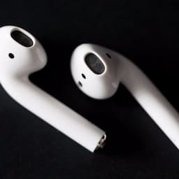 Apple's AirPods 2 Drop to $80 at Amazon's Black Friday Sale