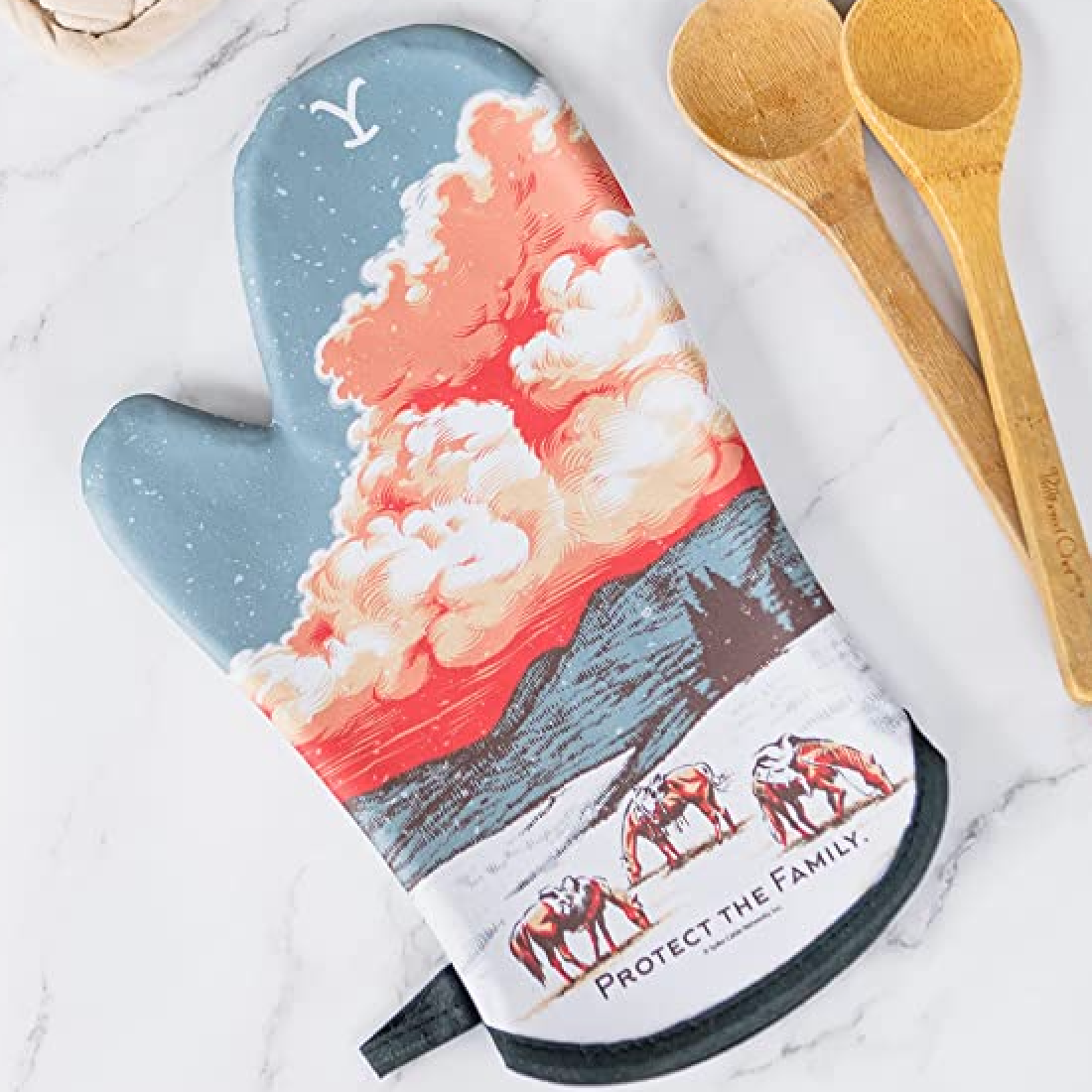 Y Yellowstone Dutton Ranch Protect The Family Oven Mitt