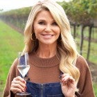 Making Prosecco With Christie Brinkley | ET Hollywood How-To