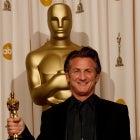 Sean Penn holds Academy Award