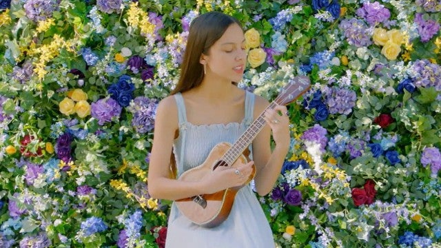 'HSMTMTS' Star Olivia Rodrigo Performs 'All I Want' on Ukulele for Disney Channel Summer Sing-Along (Exclusive) 