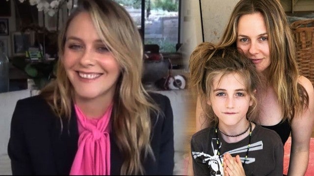 Alicia Silverstone on Parenting and Why She’ll Never Get Plastic Surgery (Exclusive)
