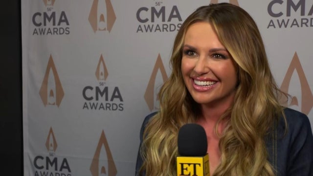 Inside Carly Pearce’s Rehearsal for the 2022 CMA Awards (Exclusive)