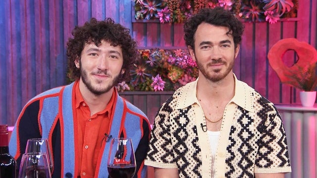 Kevin and Franklin Jonas Reveal Which Bro Is the Best Looking and Best Singer | Spilling the E-Tea