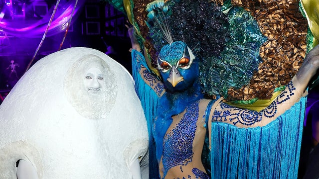 Heidi Klum and Husband Tom Kaulitz Dress in ‘Elaborate’ Peacock and Egg Costume for Halloween