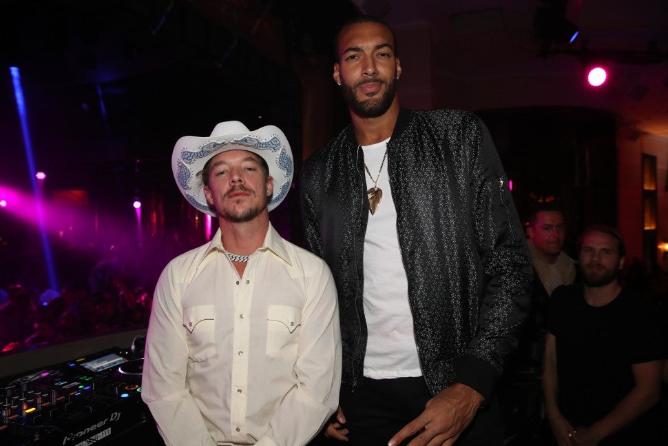 Diplo and jazz player