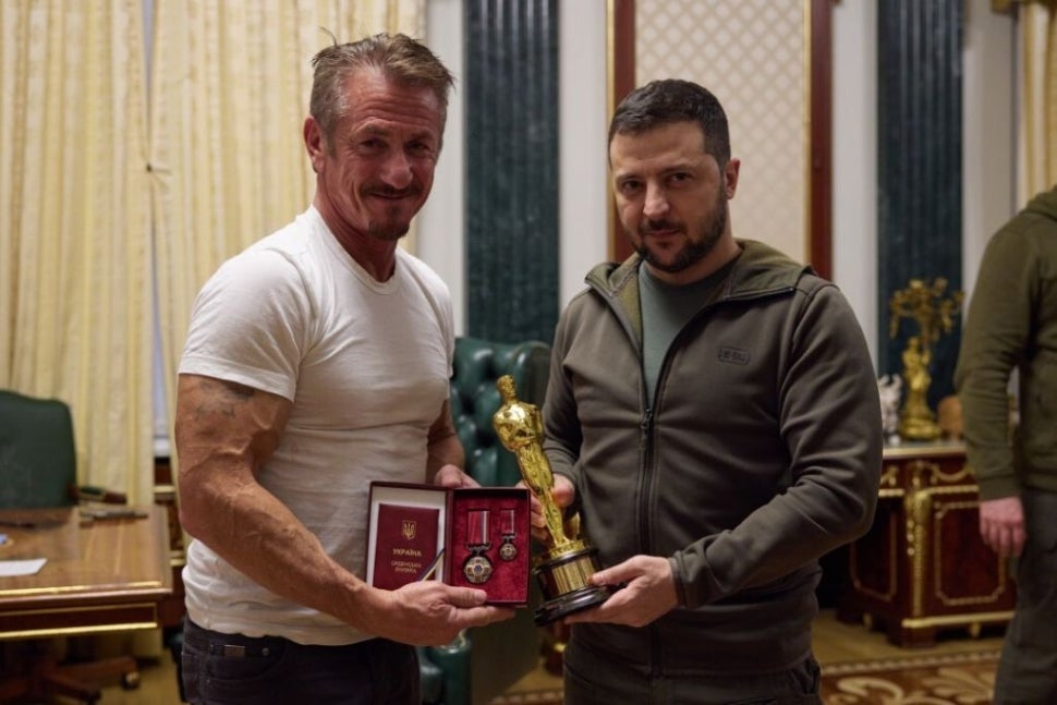 Sean Penn and Volodymyr Zelensky