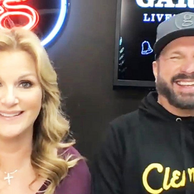 Garth Brooks on His Music Helping Kelly Clarkson Get Through Her Ongoing Divorce (Exclusive)