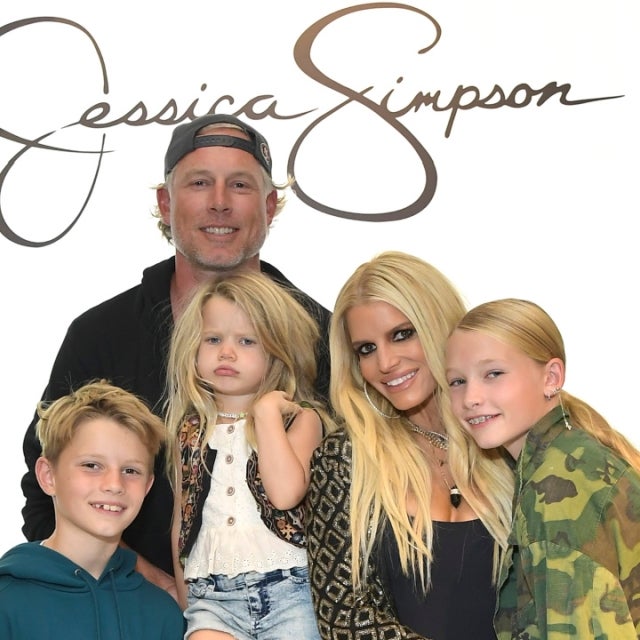 Jessica Simpson and family