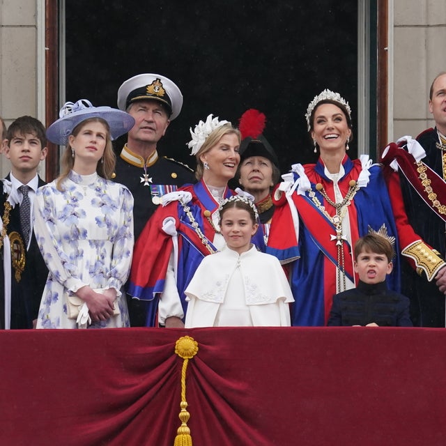royal family coronation balcony