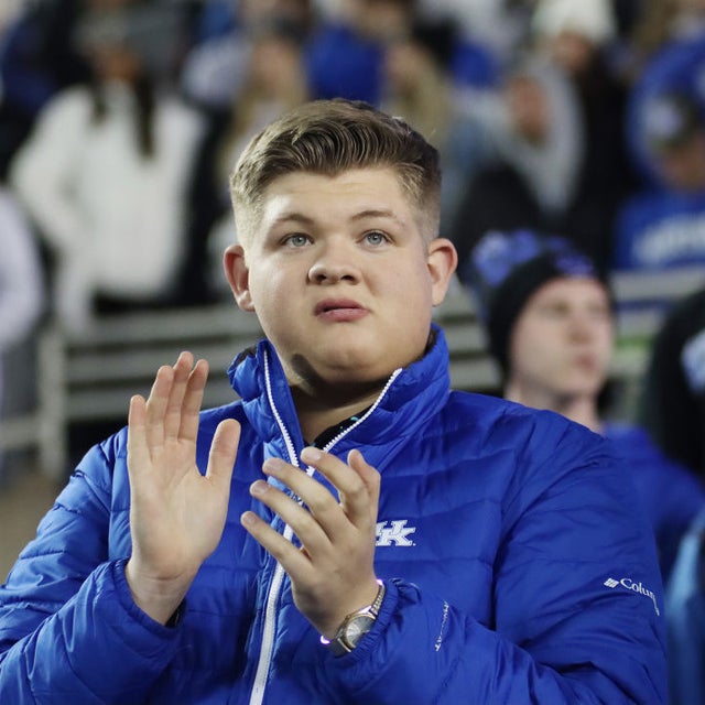  Kentucky Wildcats fan and American Idol contestant Alex Miller cheers during a game between the Tennessee Volunteers and the Kentucky Wildcats on November 06, 2021, at Kroger Field in Lexington, KY.